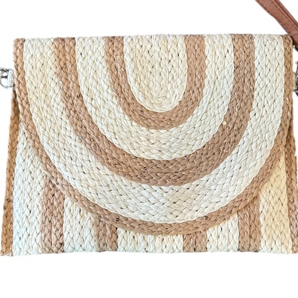 Cream & Tan Two Tone Straw & Sequin Clutch Wristlet or Crossbody Bag NWT - Picture 4 of 13